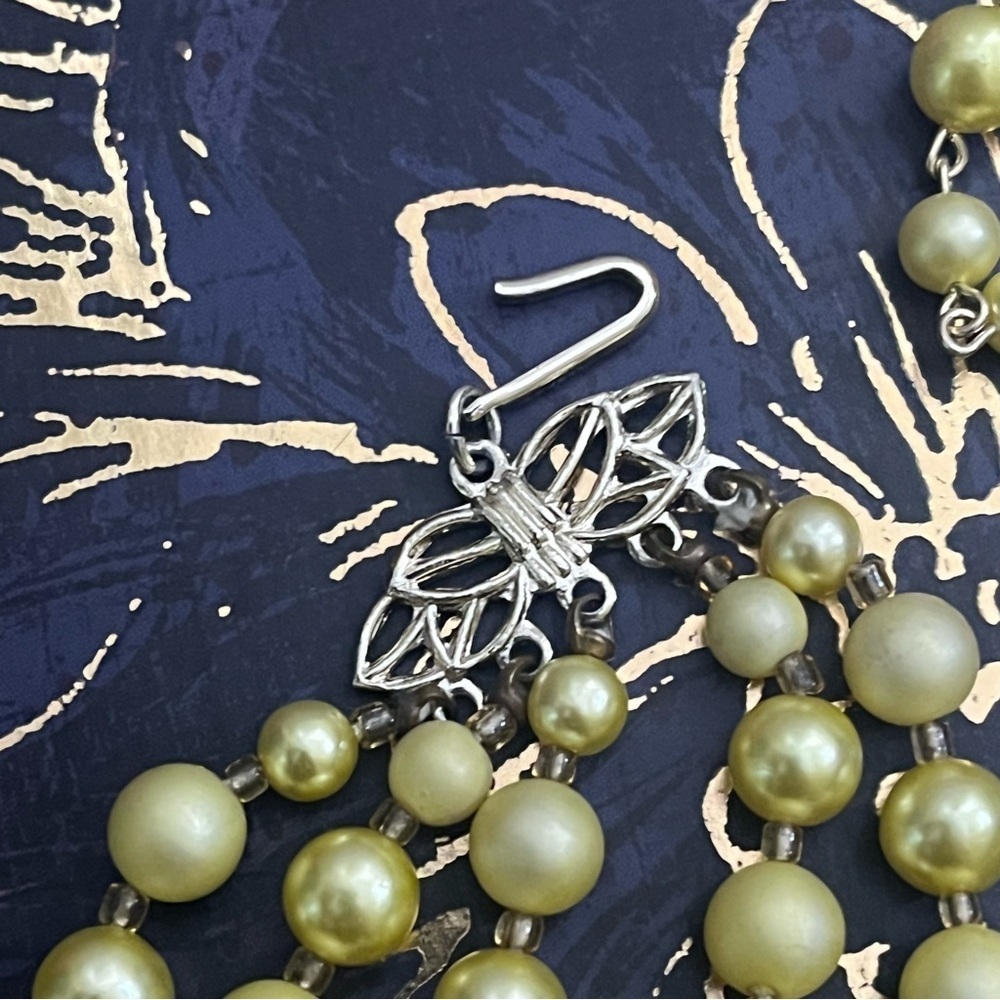 Vintage Chunky Yellow Pearl Gold Tone and Sparkly AB 5 Strand Necklace JAPAN A3 - Picture 6 of 14